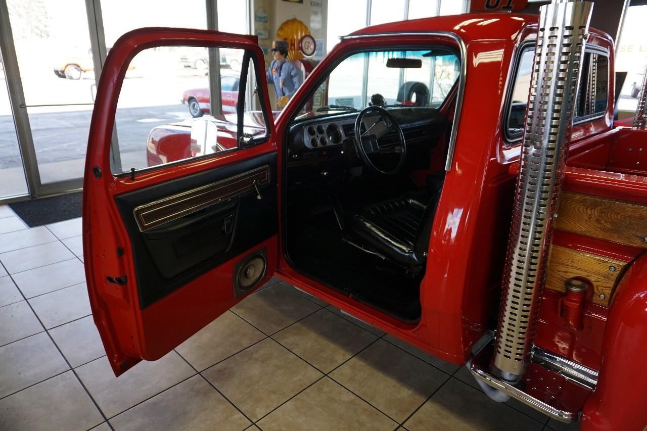 Dodge Lil Red Truck Express  1979
