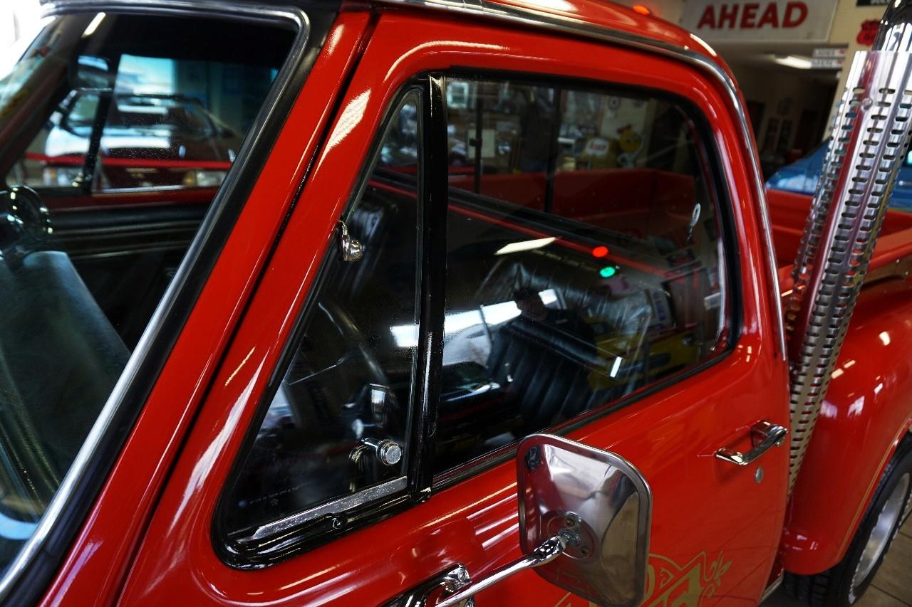 Dodge Lil Red Truck Express  1979