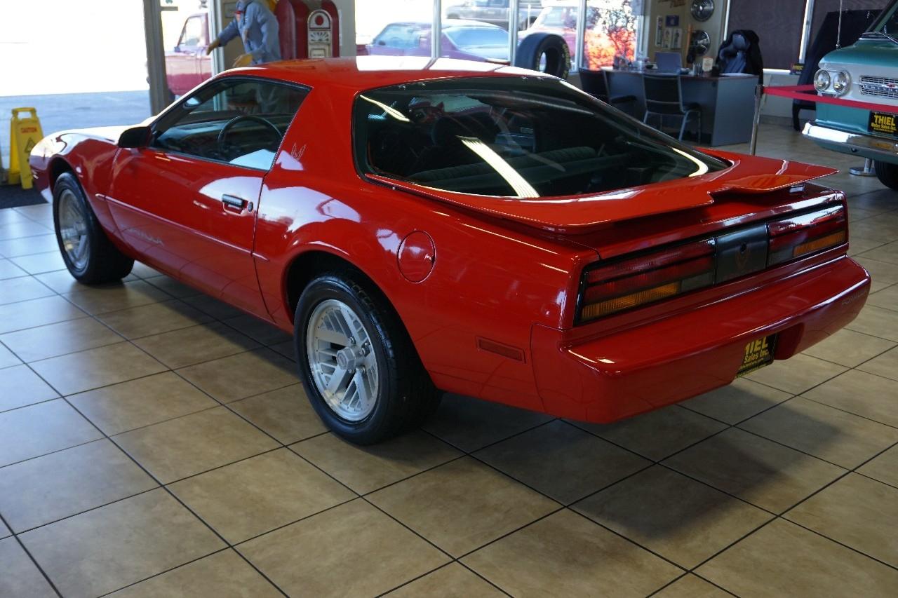 Pontiac Firebird  1991