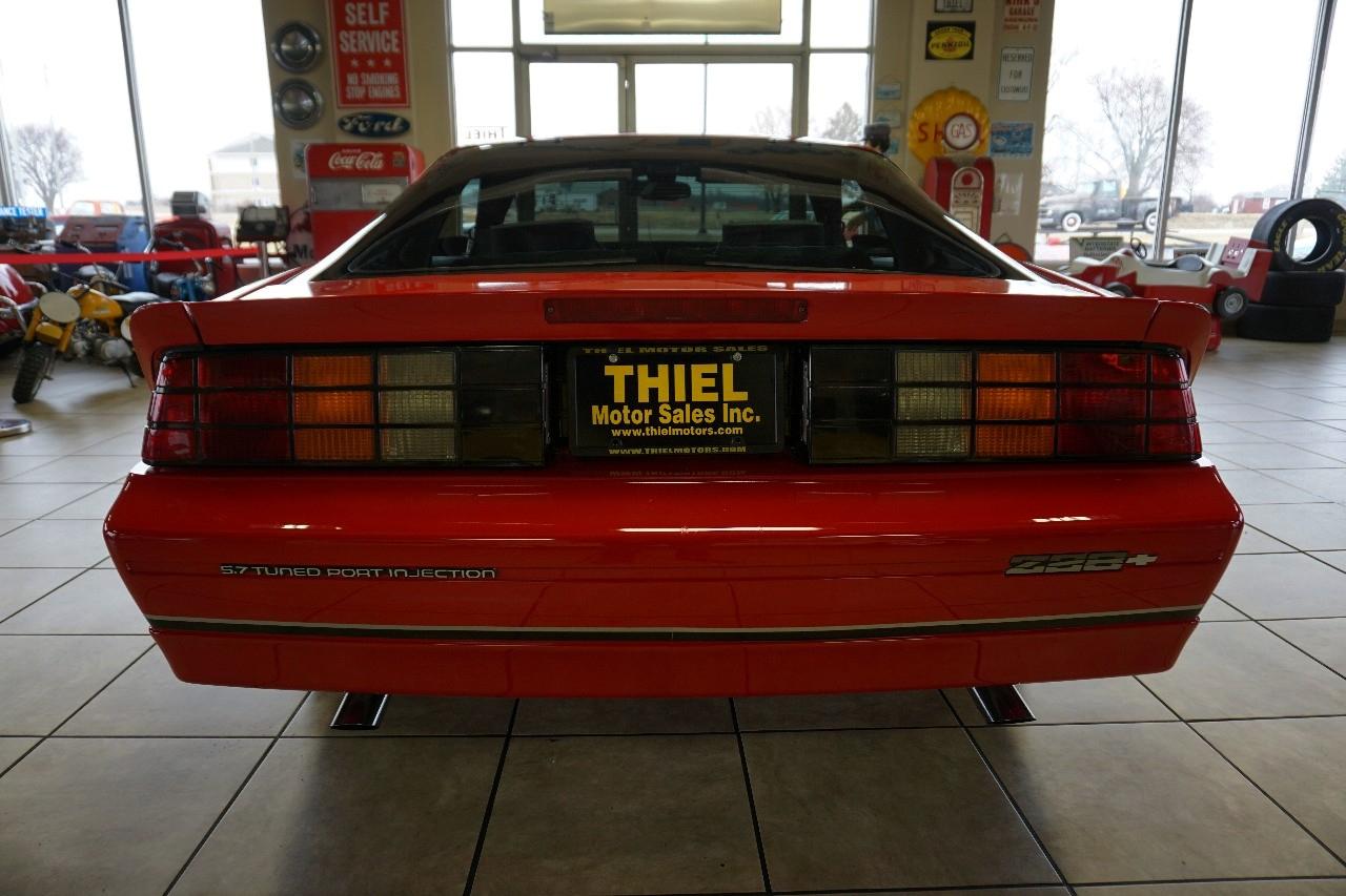 Chevrolet Camaro  1987