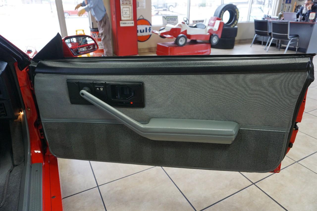 Chevrolet Camaro  1987