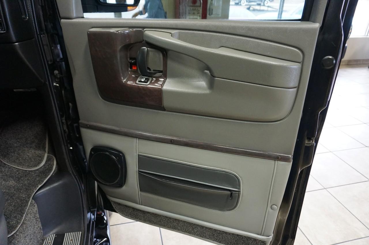 Chevrolet Express  2012