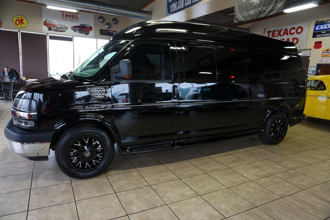 Chevrolet Express  2012