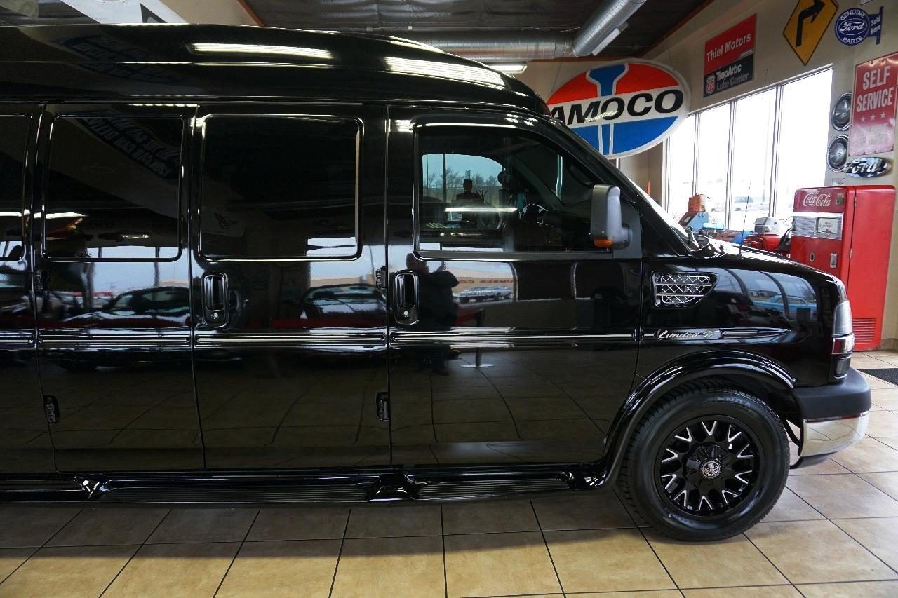 Chevrolet Express  2012