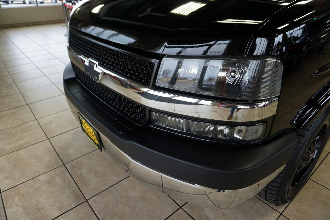 Chevrolet Express  2012