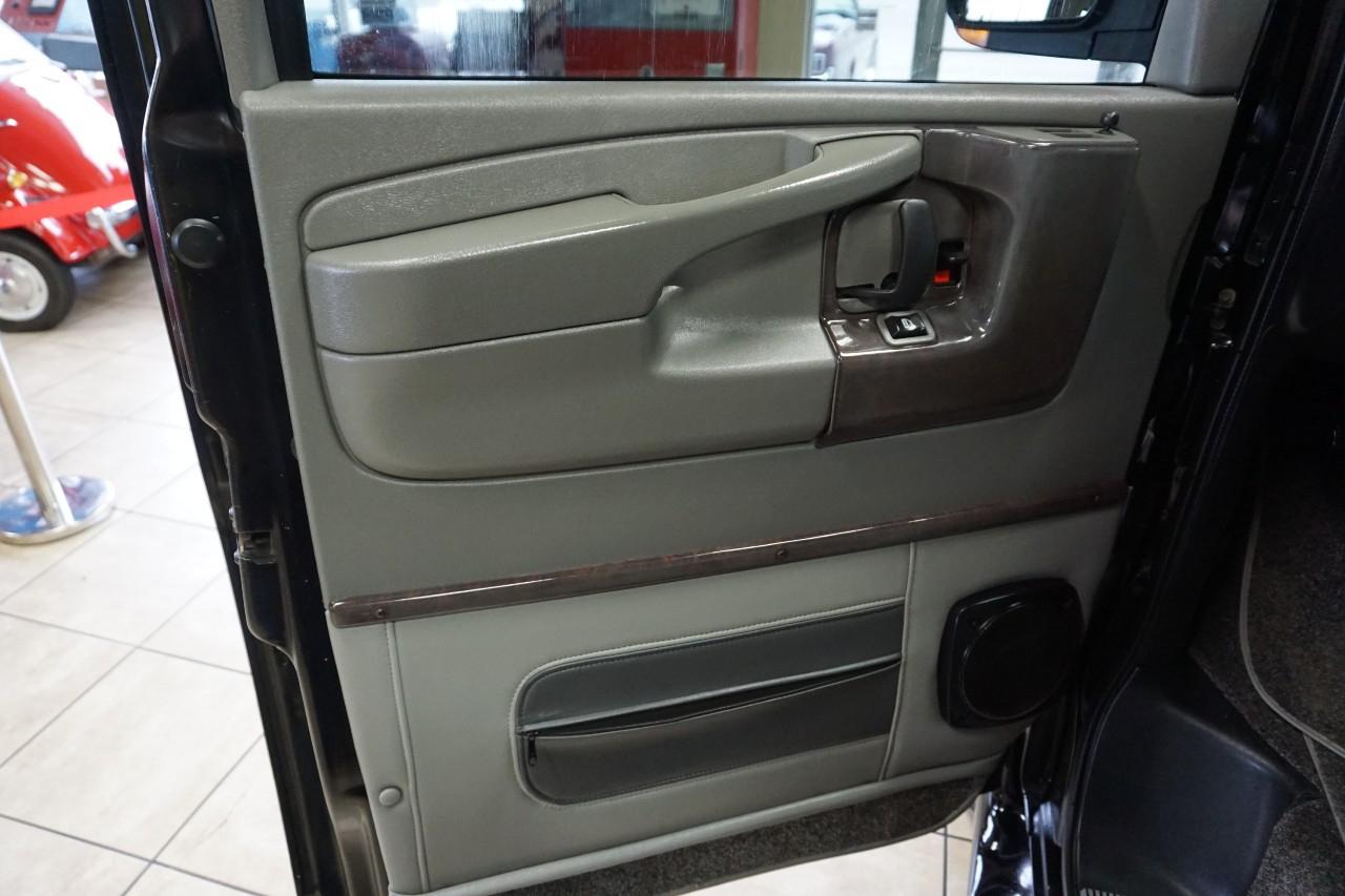 Chevrolet Express  2012