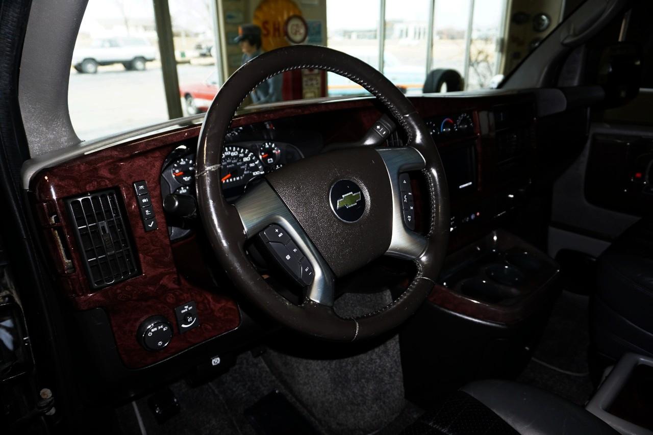 Chevrolet Express  2012