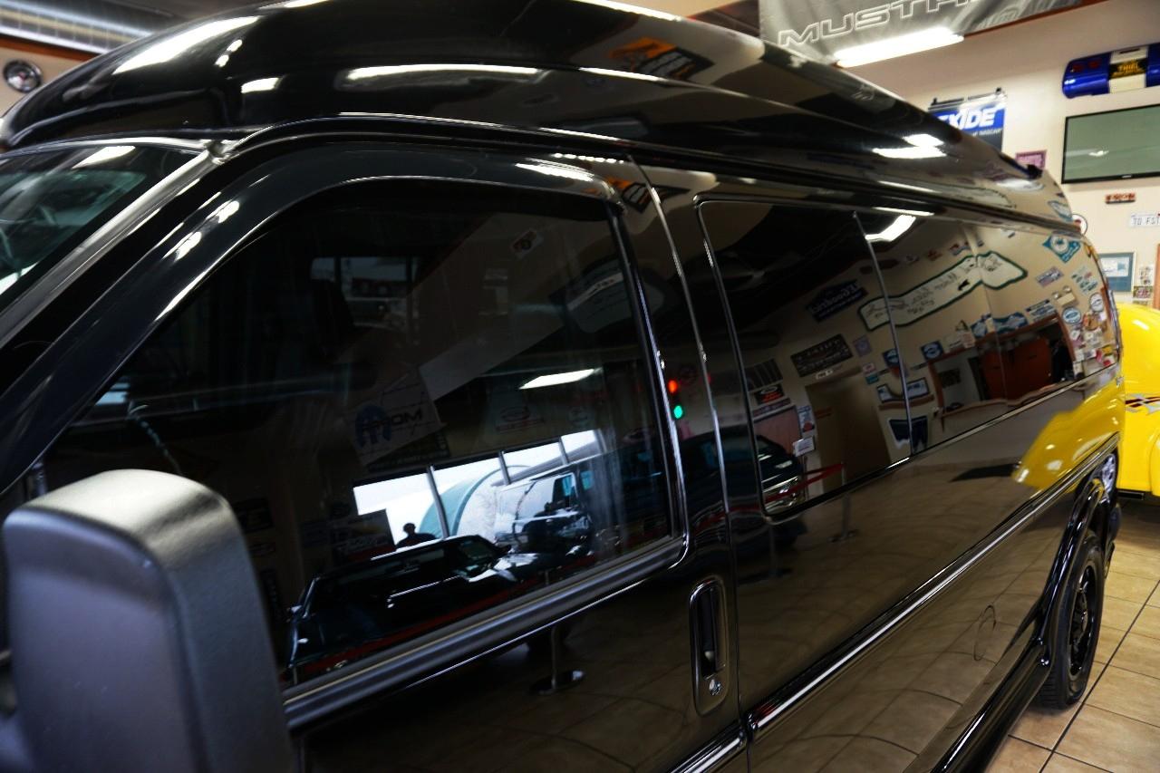 Chevrolet Express  2012