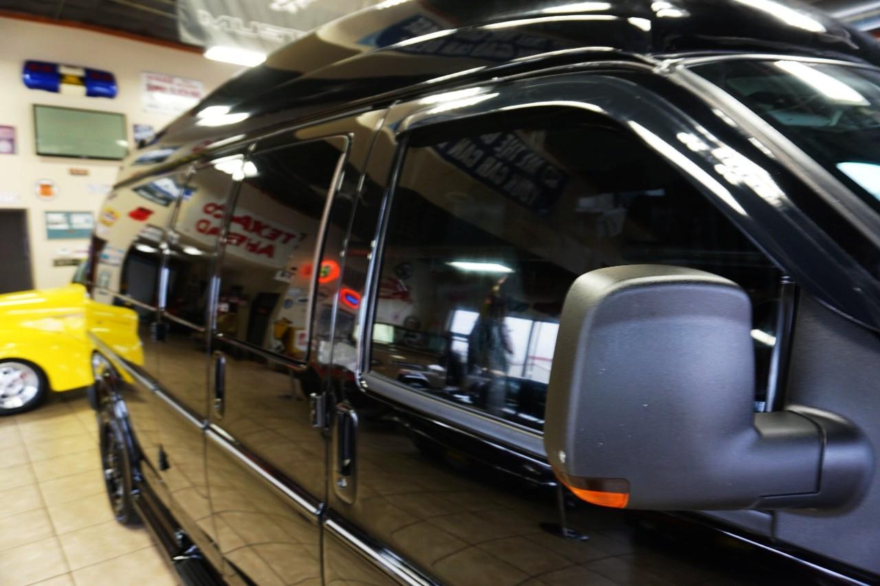 Chevrolet Express  2012