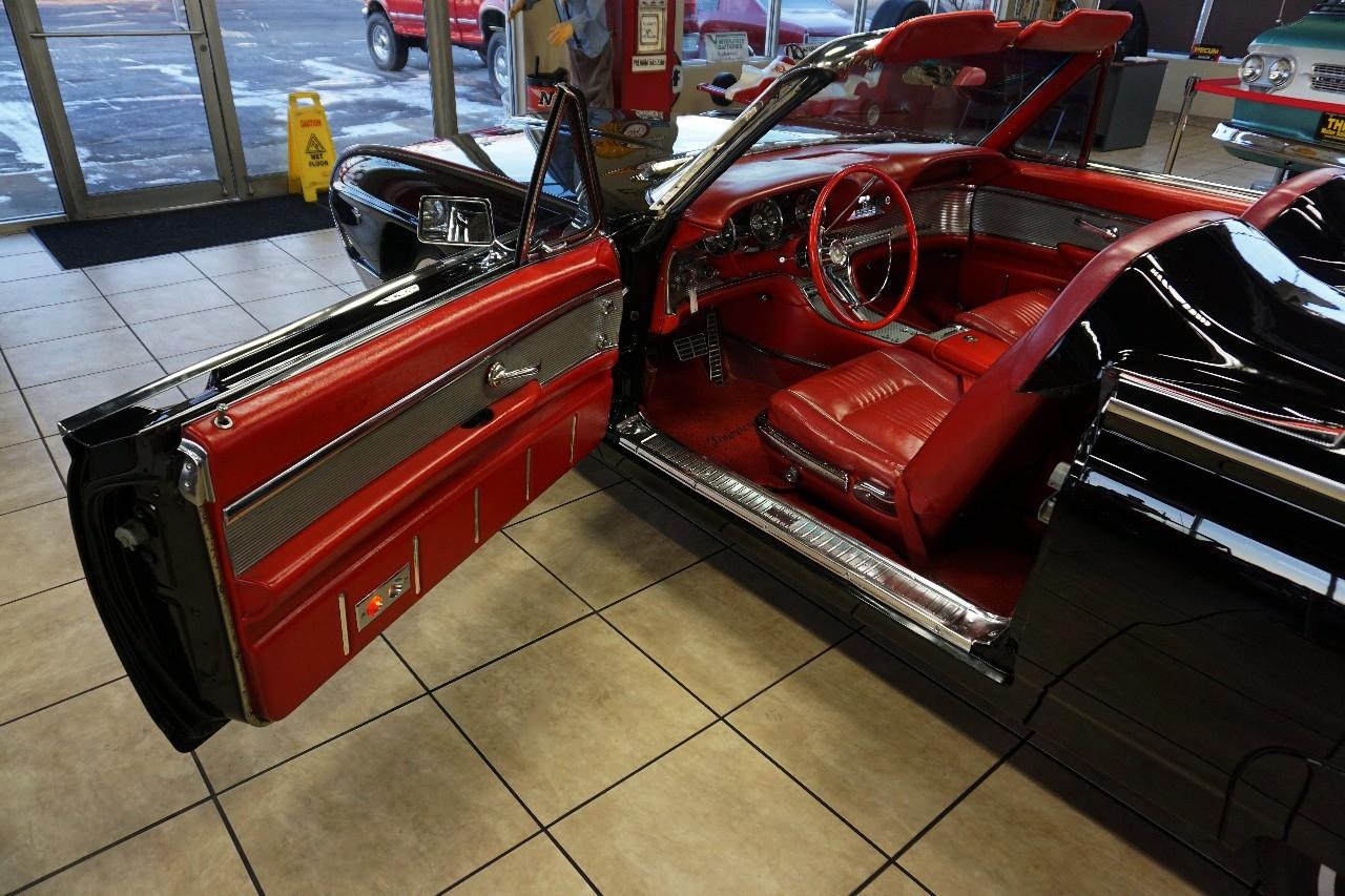 Ford Thunderbird  1963