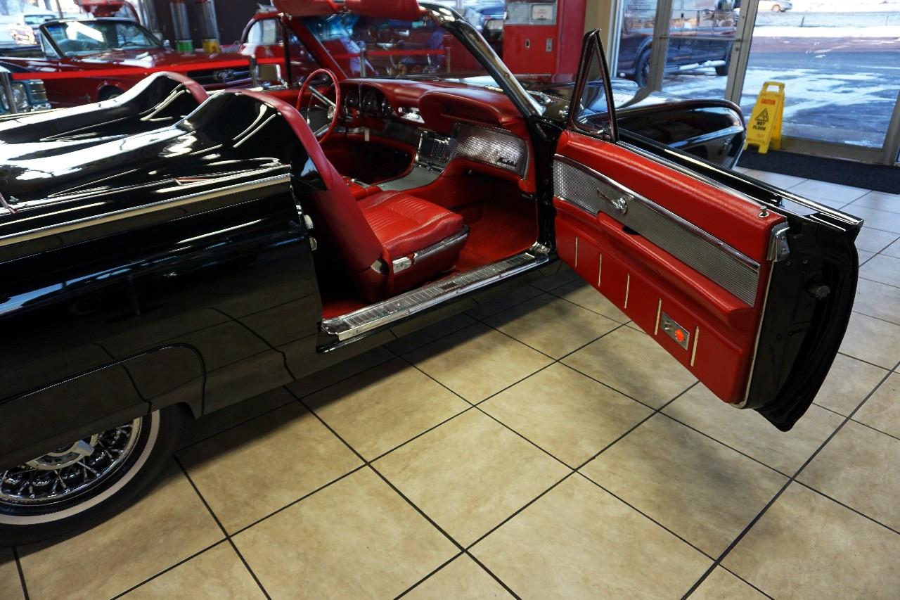 Ford Thunderbird  1963