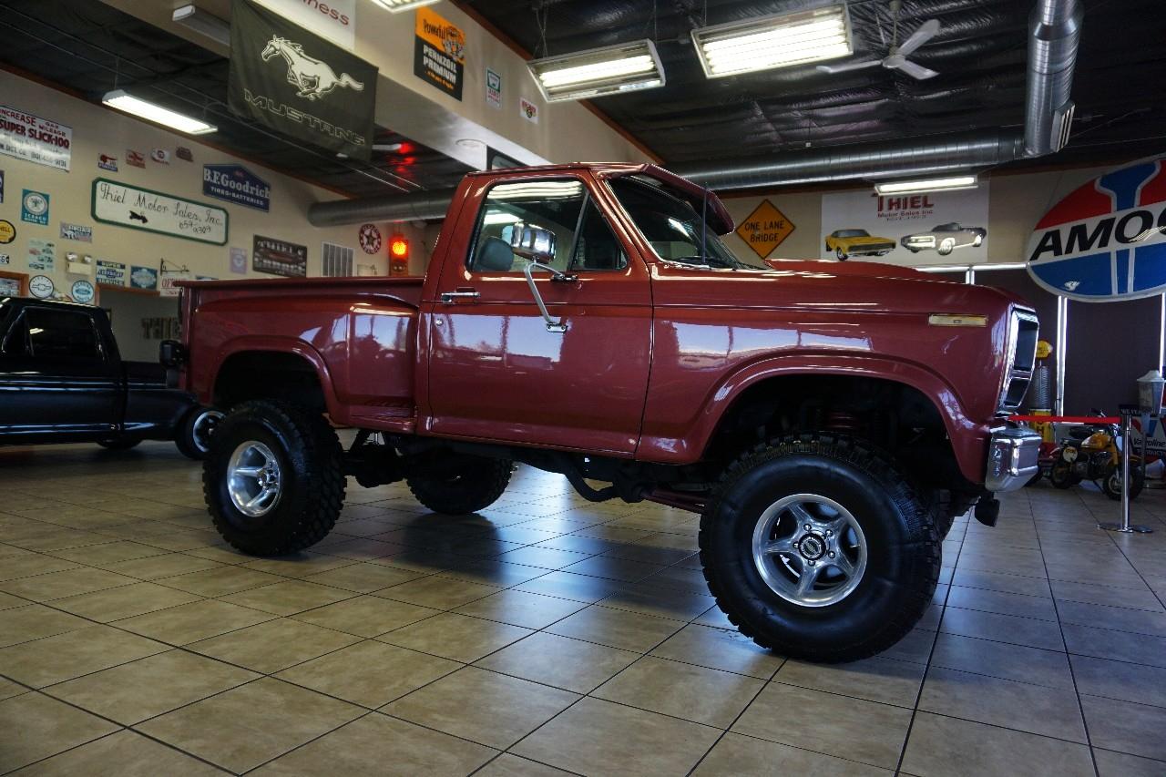 Ford F-150  1984