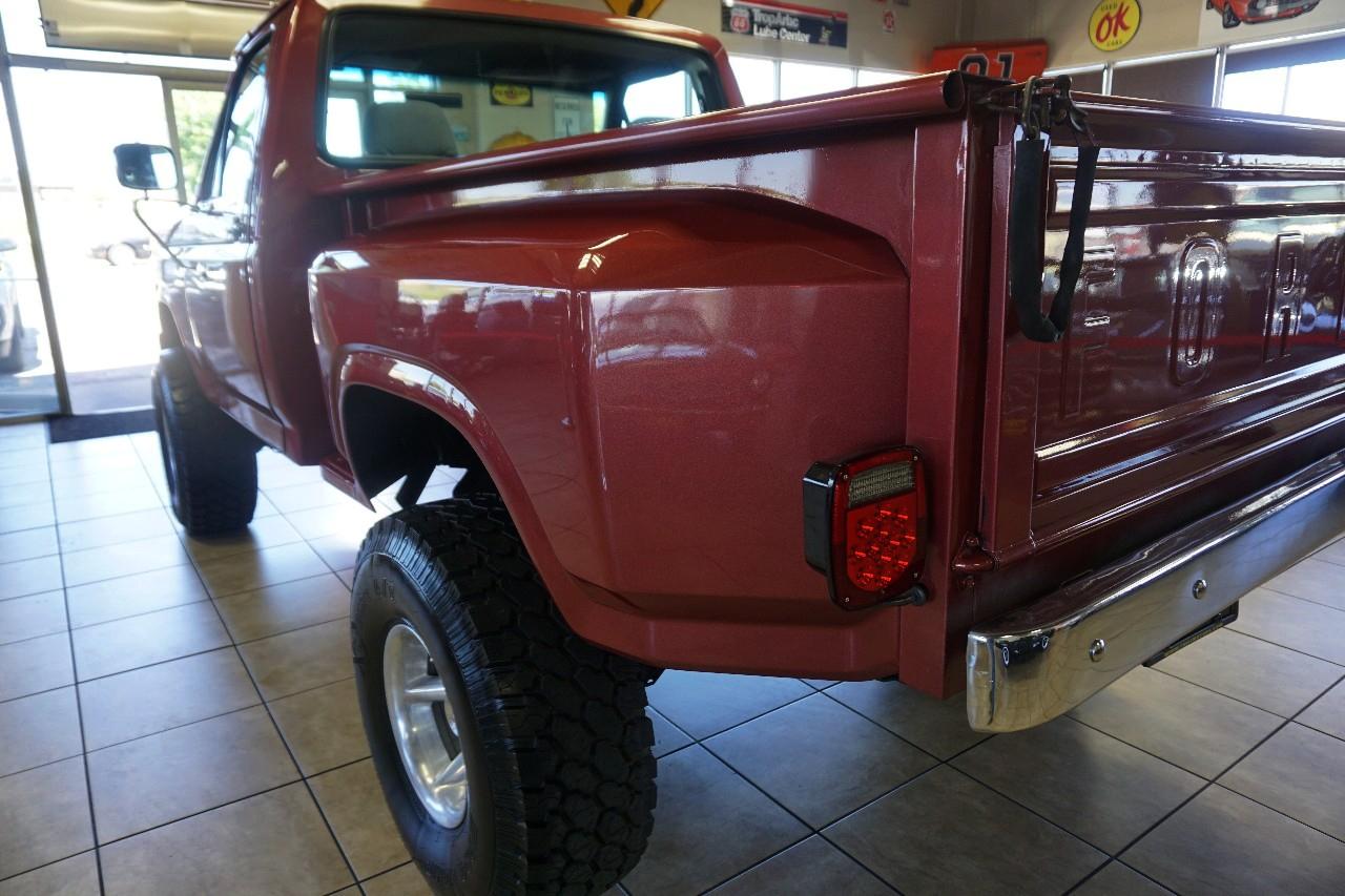 Ford F-150  1984
