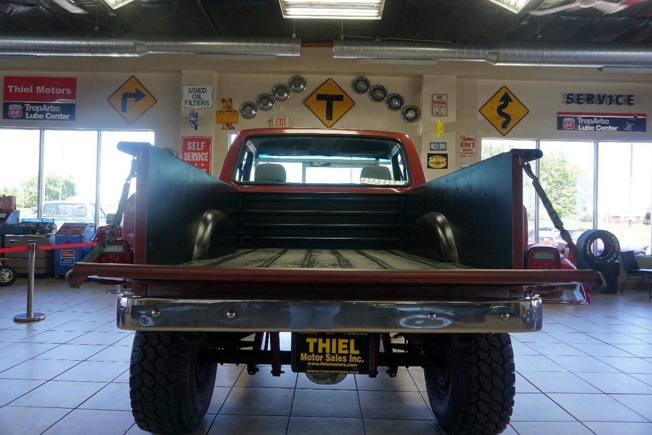 Ford F-150  1984