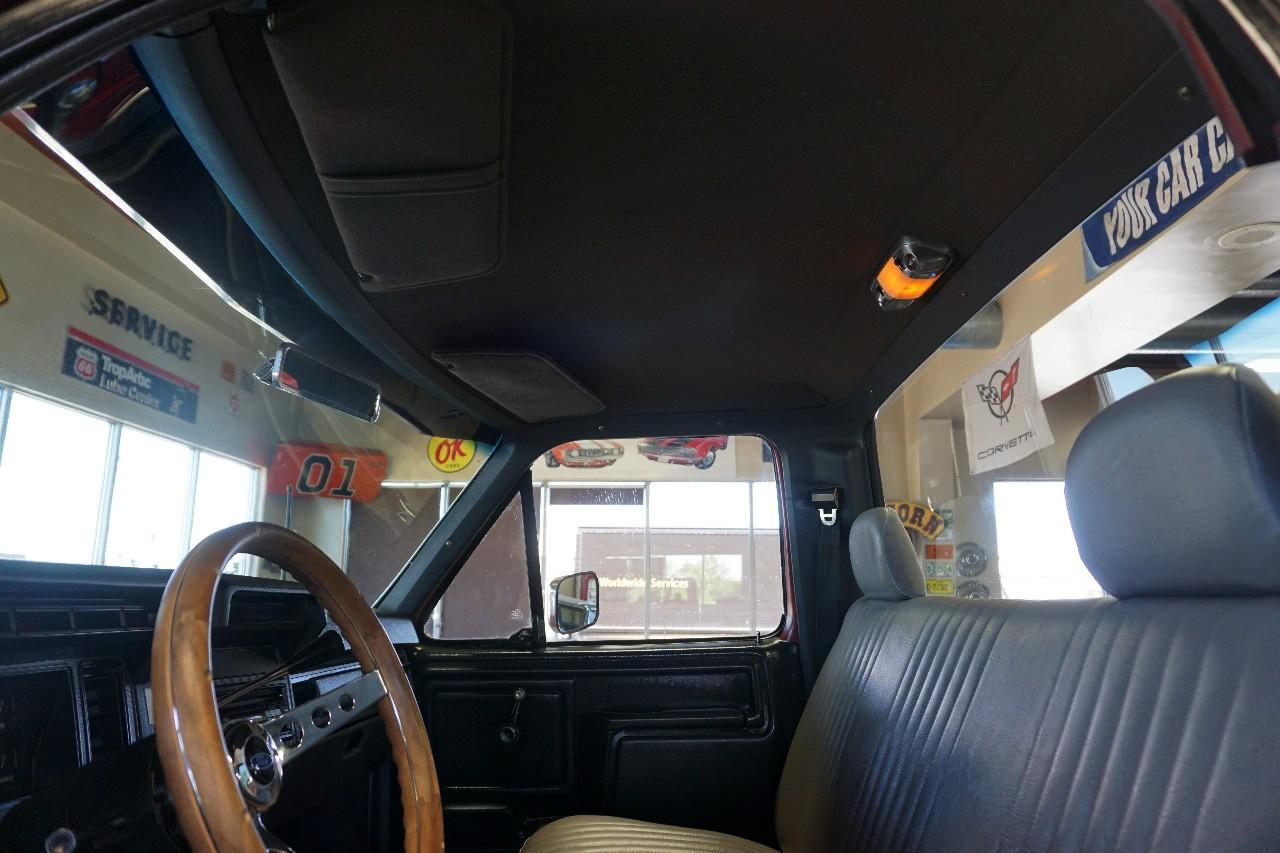 Ford F-150  1984
