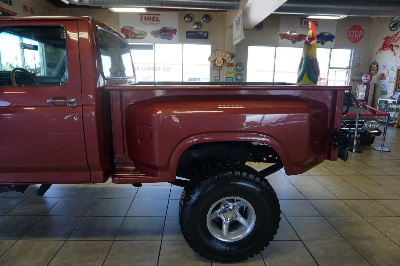 Ford F-150  1984