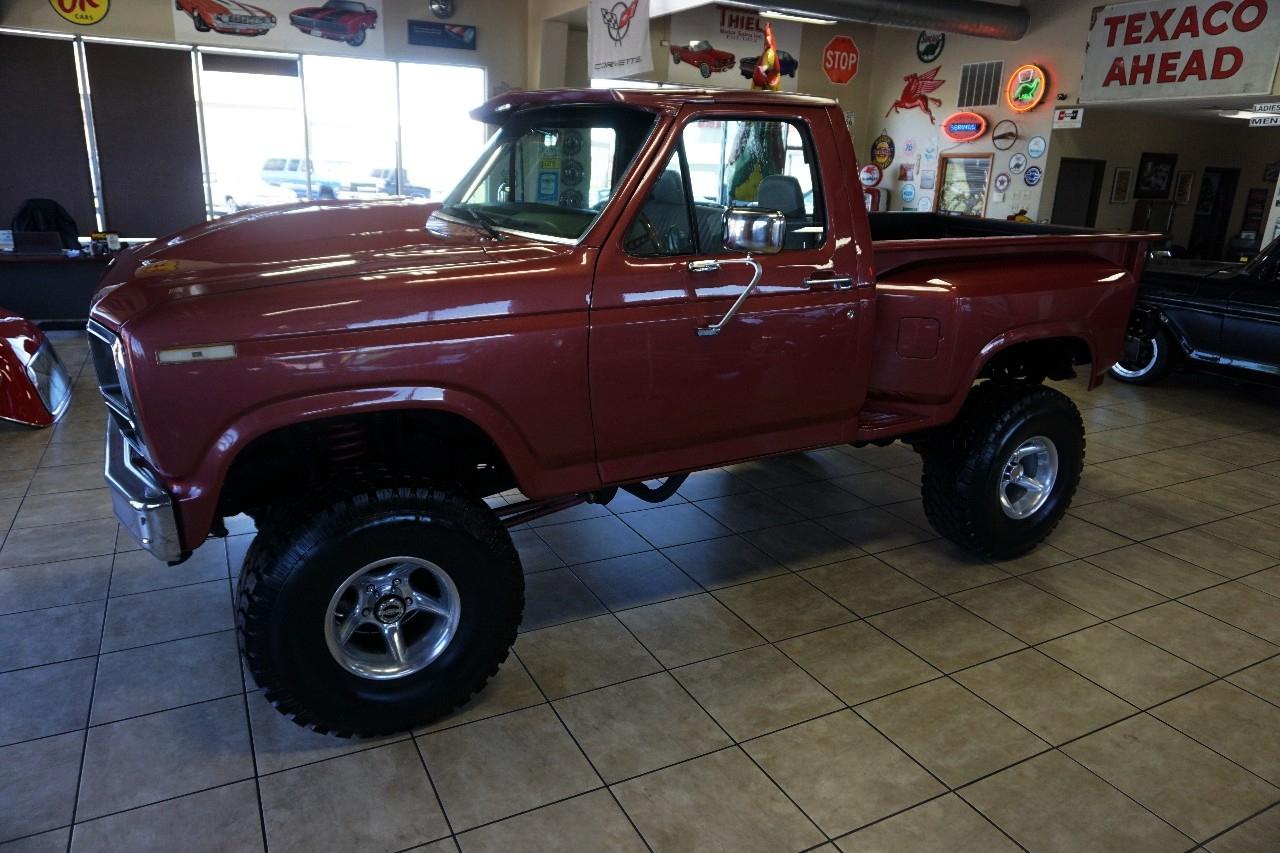 Ford F-150  1984