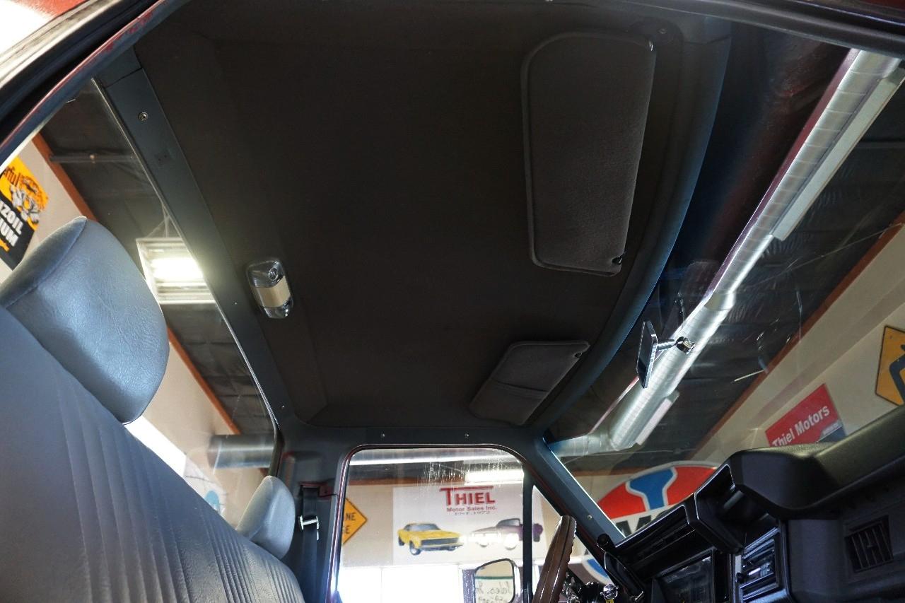 Ford F-150  1984