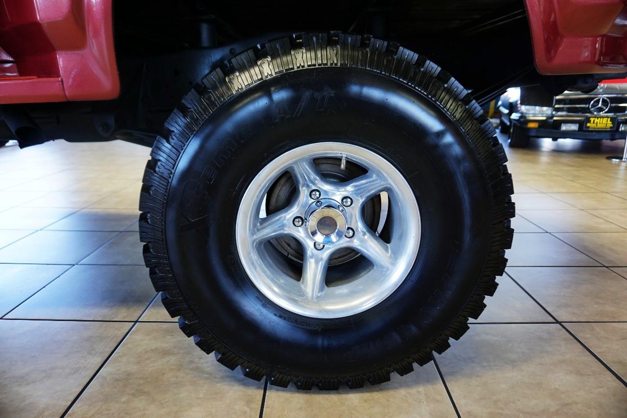 Ford F-150  1984