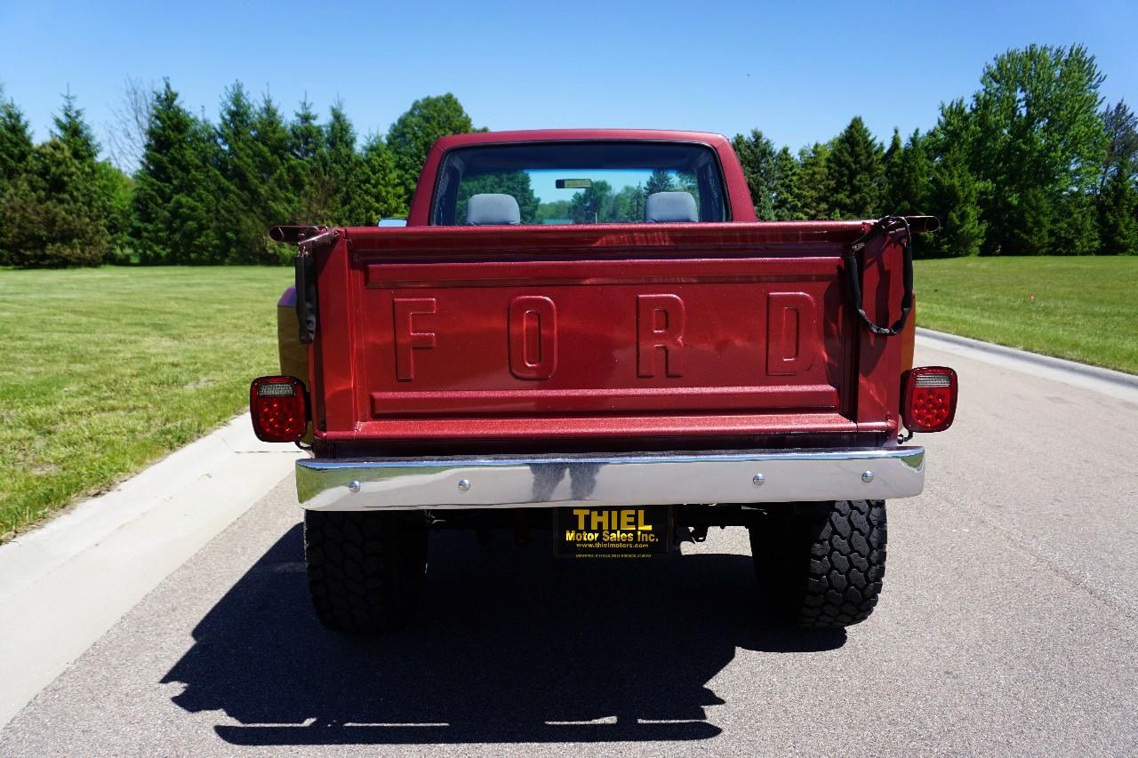 Ford F-150  1984