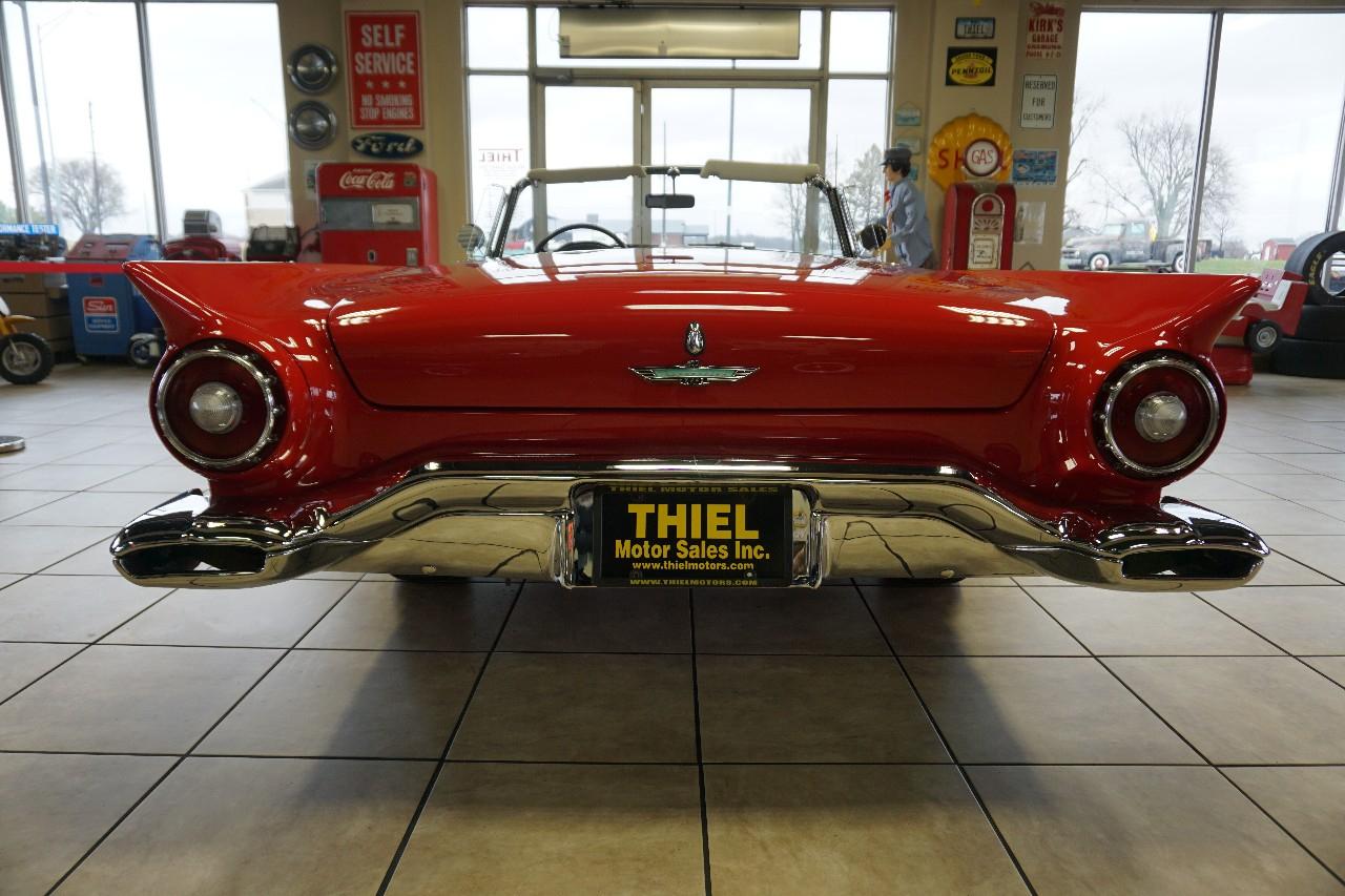 Ford Thunderbird  1957