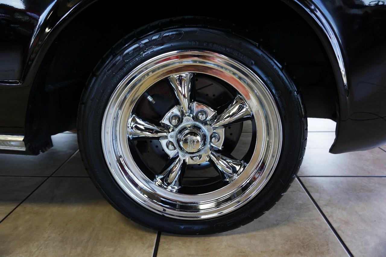 Plymouth Barracuda  1965