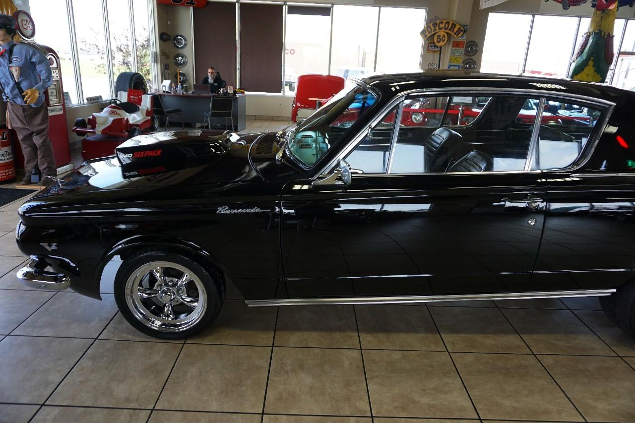 Plymouth Barracuda  1965