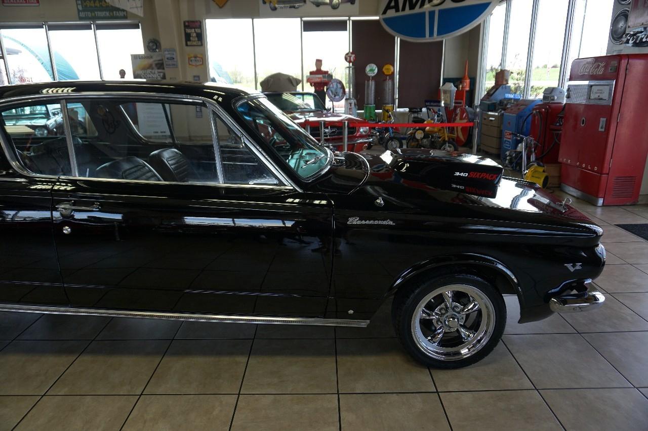 Plymouth Barracuda  1965