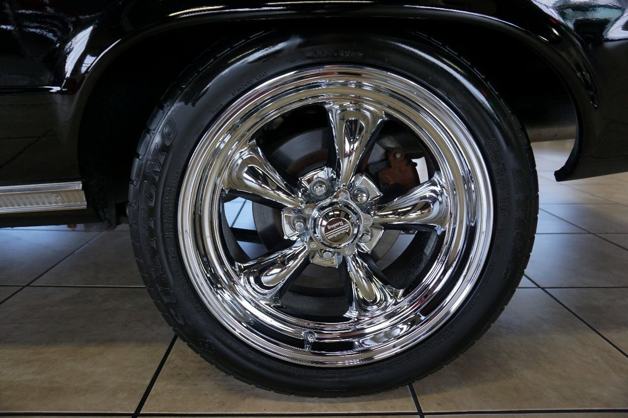 Plymouth Barracuda  1965