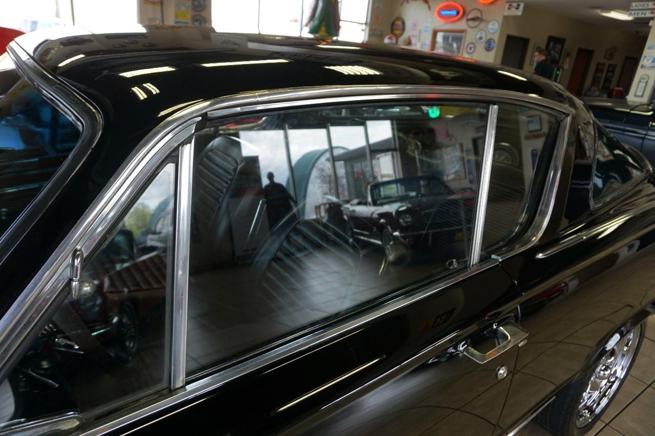 Plymouth Barracuda  1965