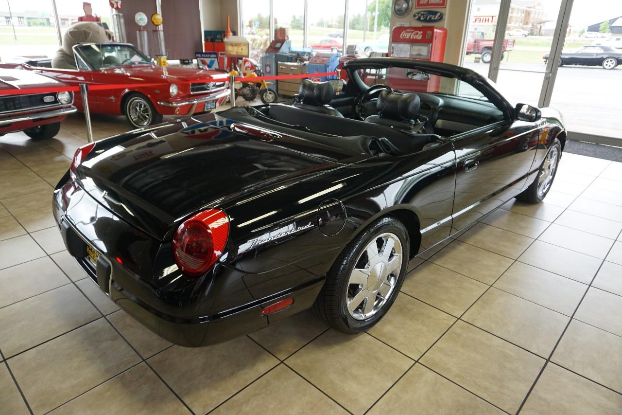 Ford Thunderbird  2003