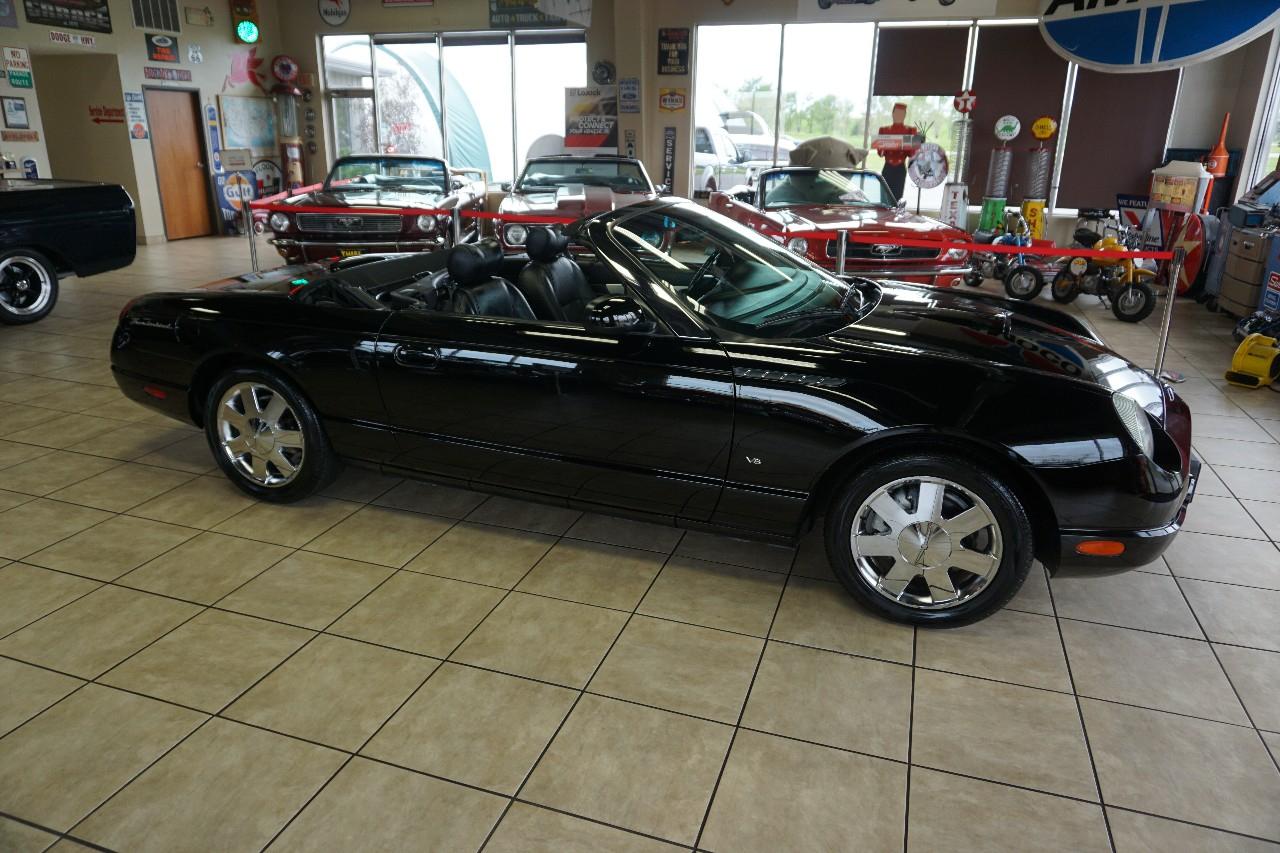 Ford Thunderbird  2003