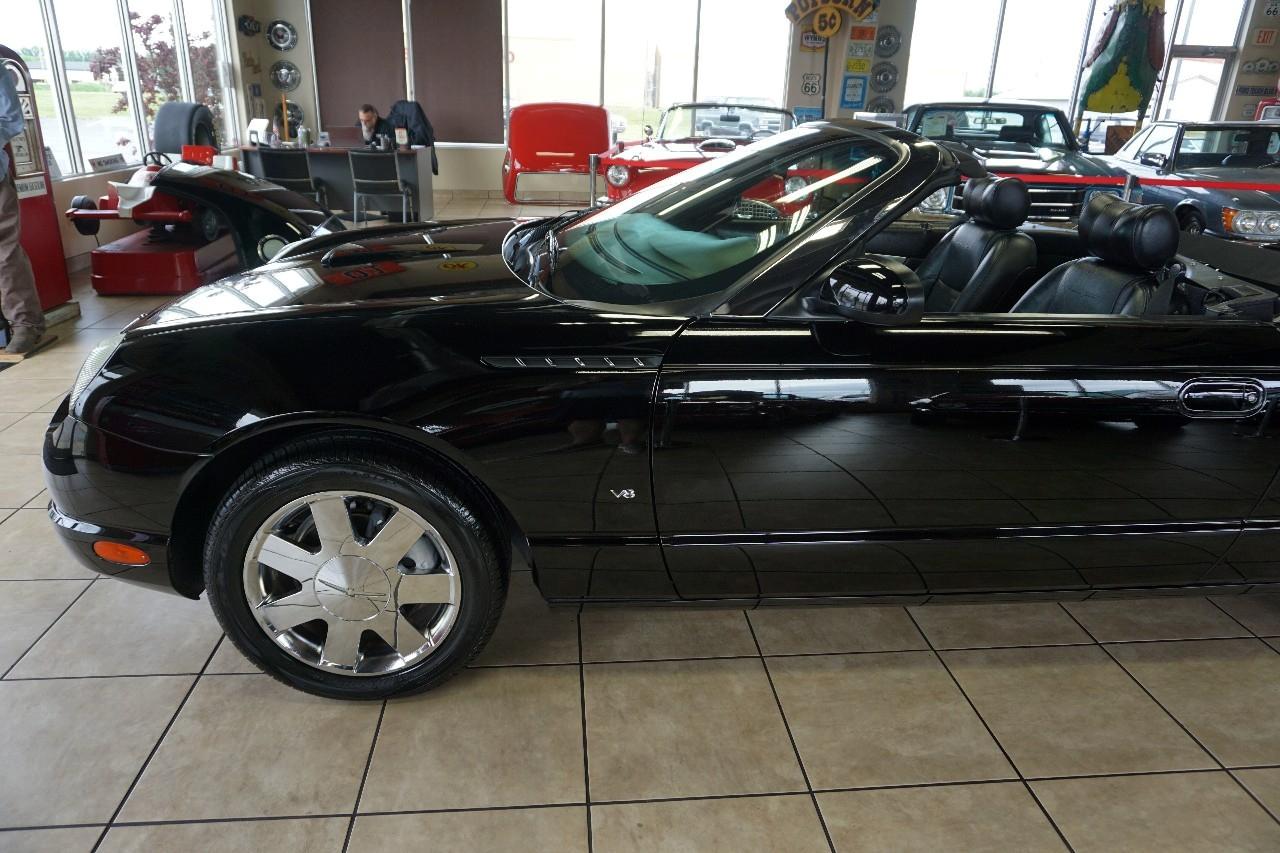 Ford Thunderbird  2003