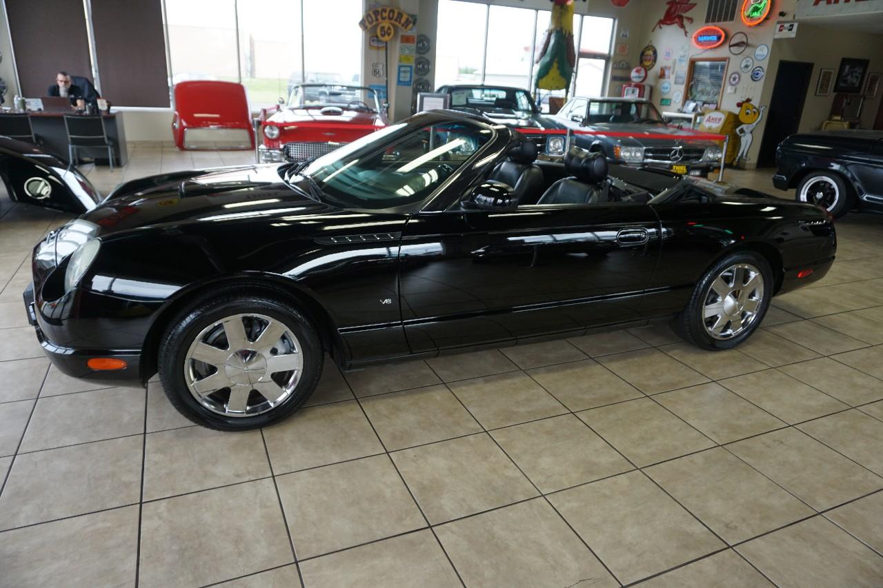 Ford Thunderbird  2003