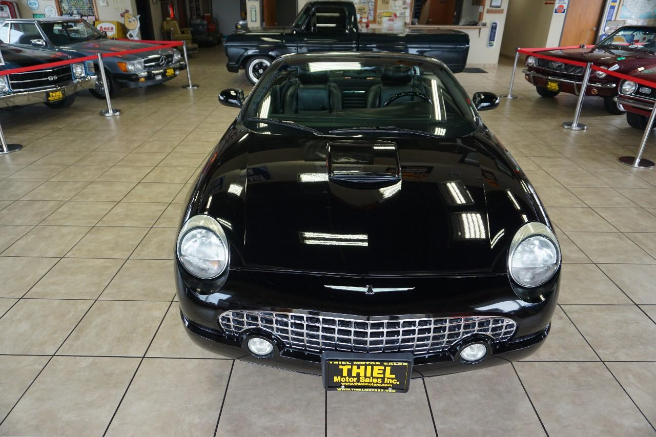 Ford Thunderbird  2003