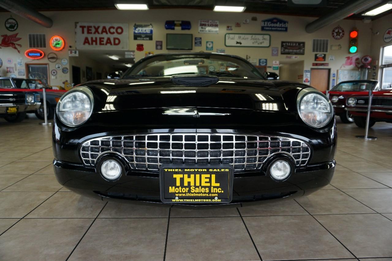 Ford Thunderbird  2003