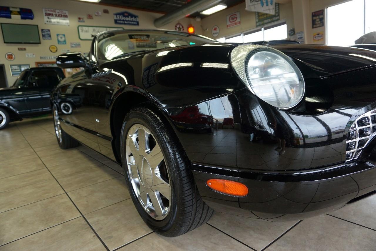 Ford Thunderbird  2003