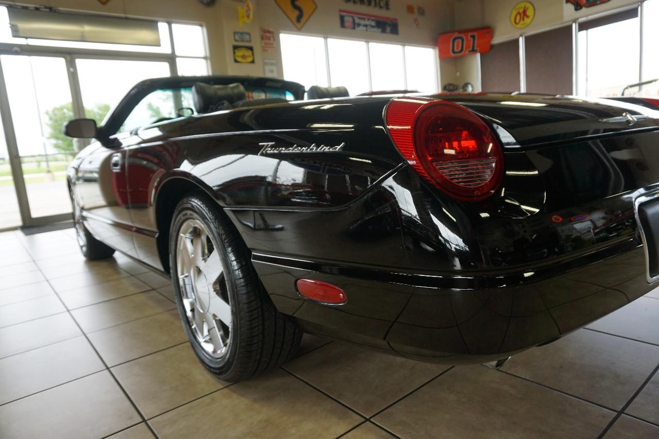 Ford Thunderbird  2003