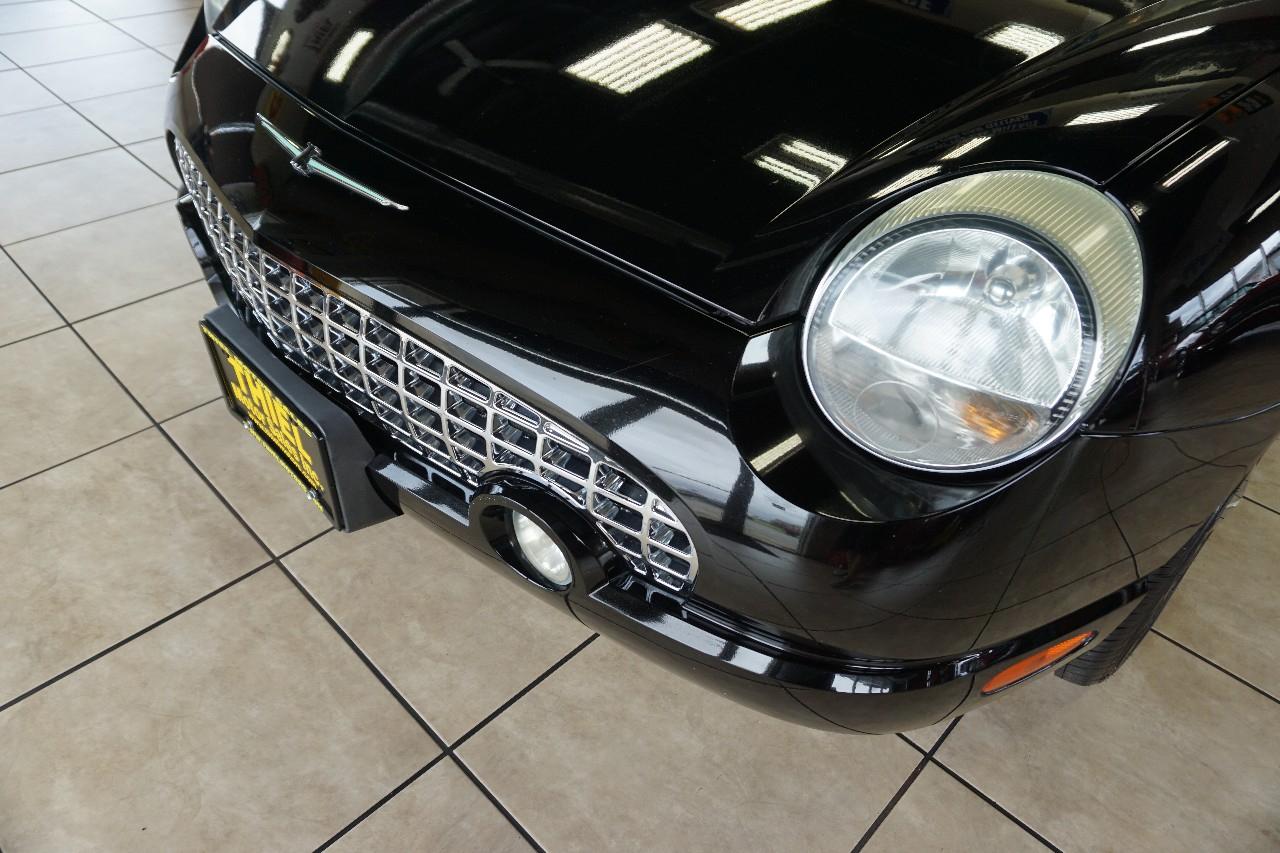 Ford Thunderbird  2003