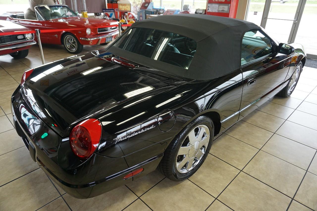 Ford Thunderbird  2003