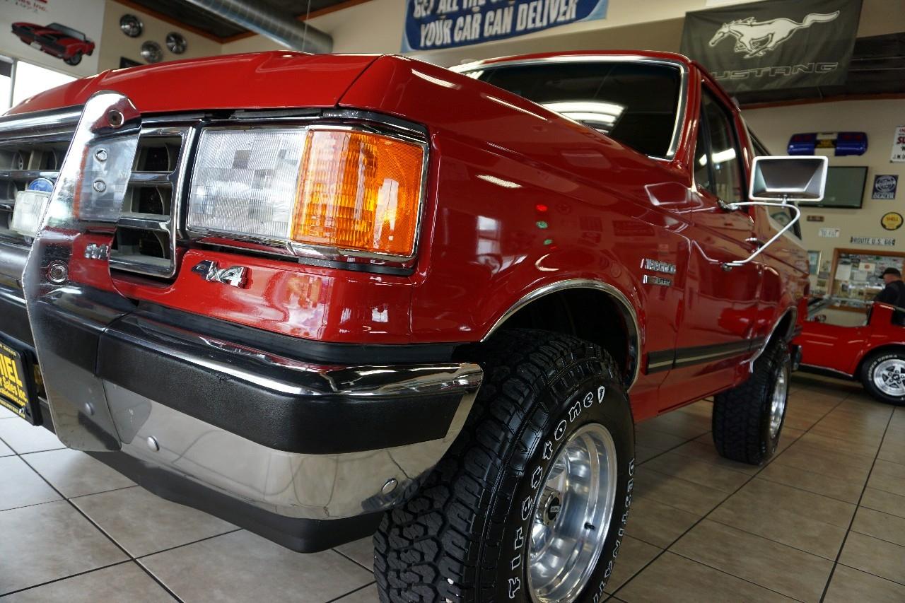 Ford Bronco  1989