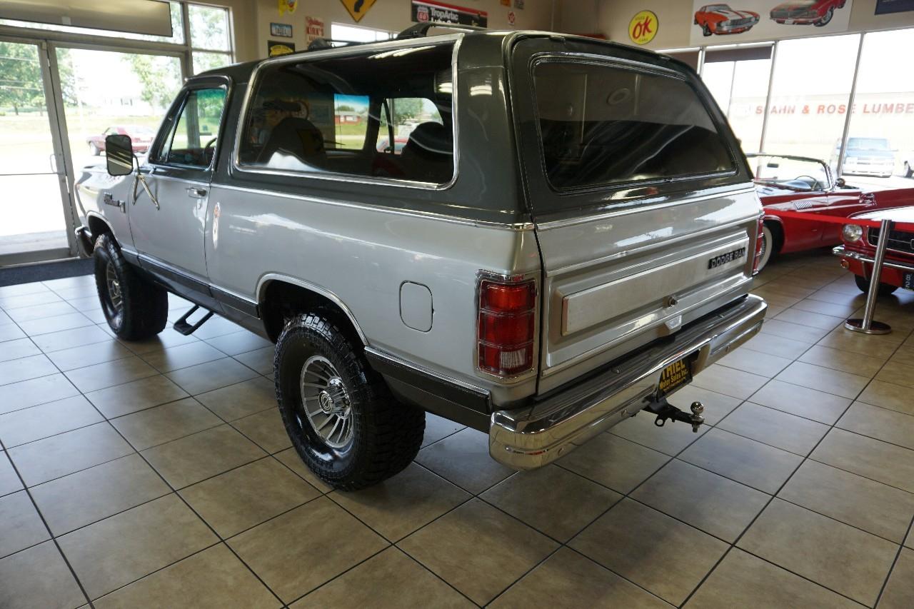 Dodge Ram Charger  1987