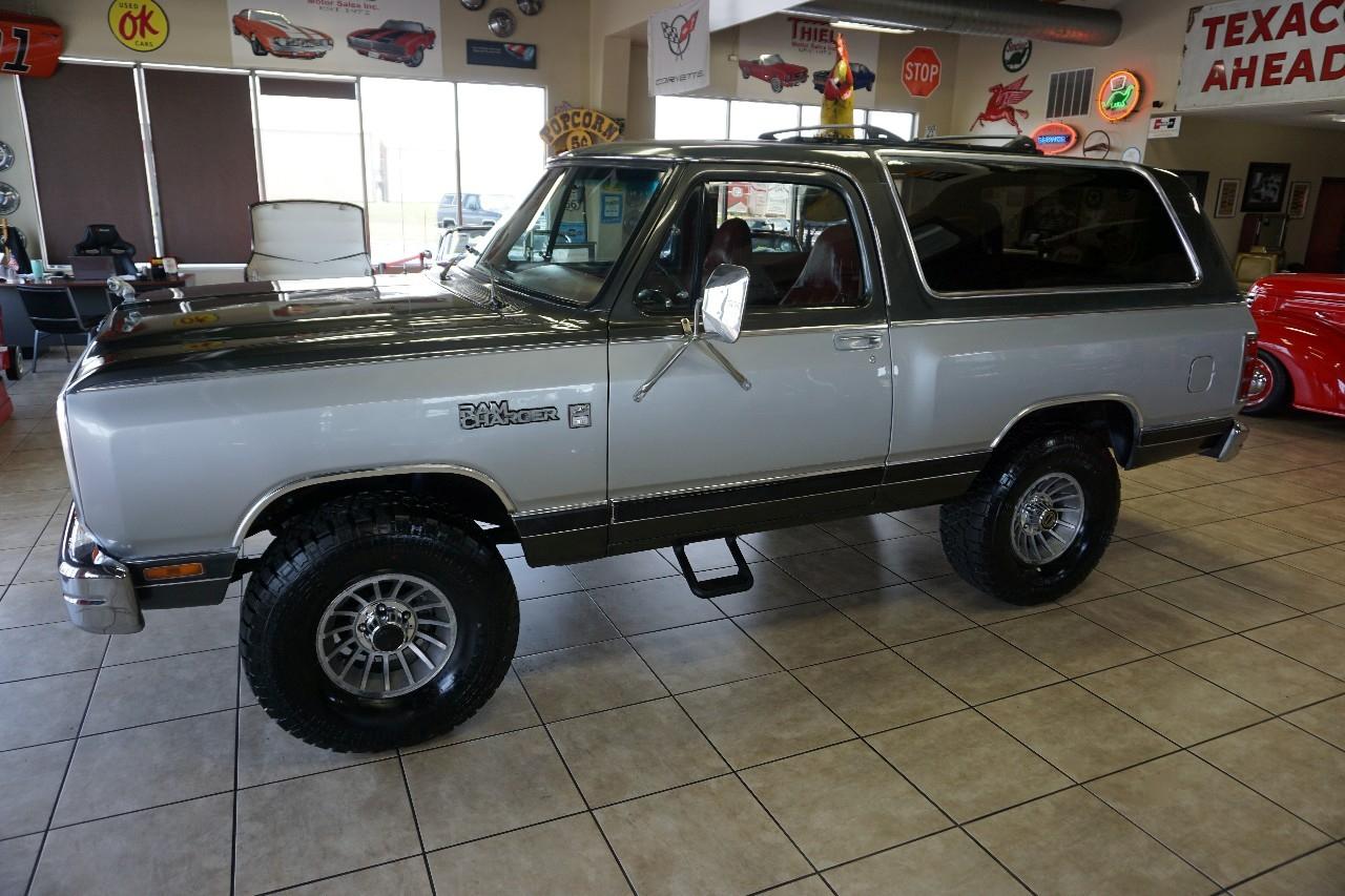 Dodge Ram Charger  1987
