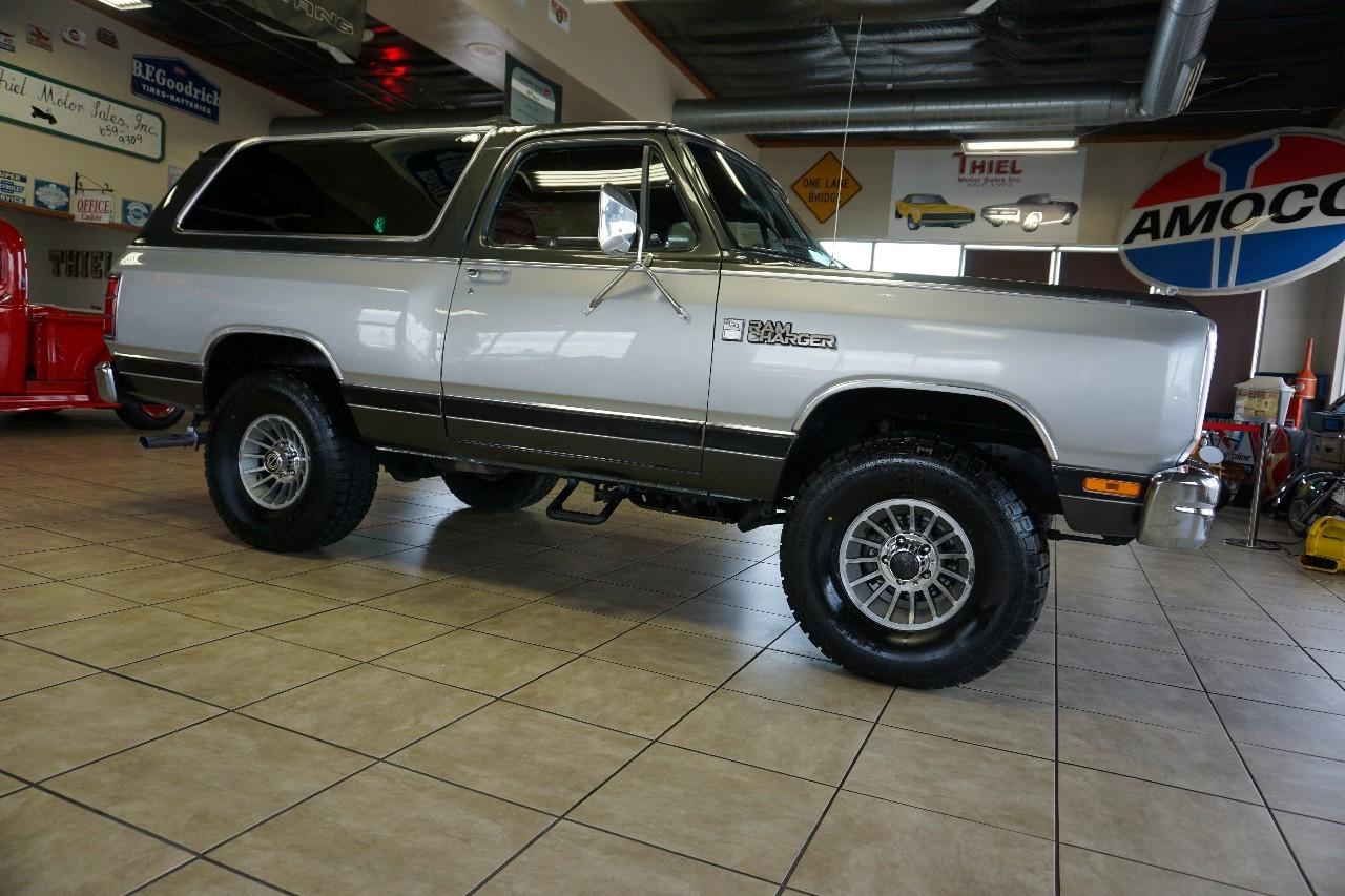 Dodge Ram Charger  1987