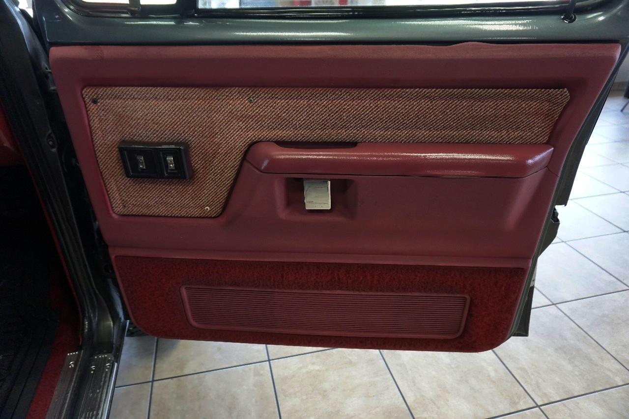 Dodge Ram Charger  1987