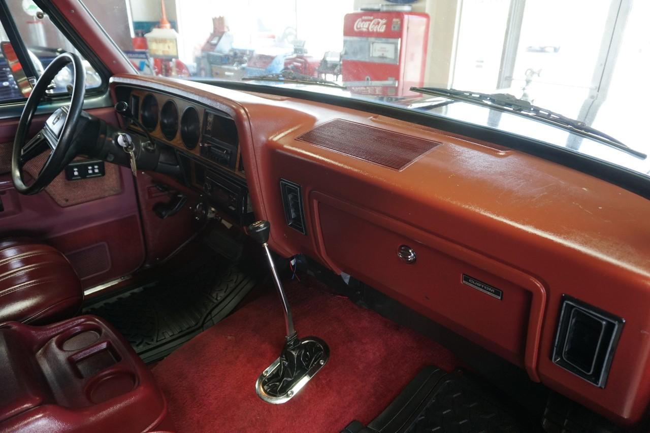 Dodge Ram Charger  1987