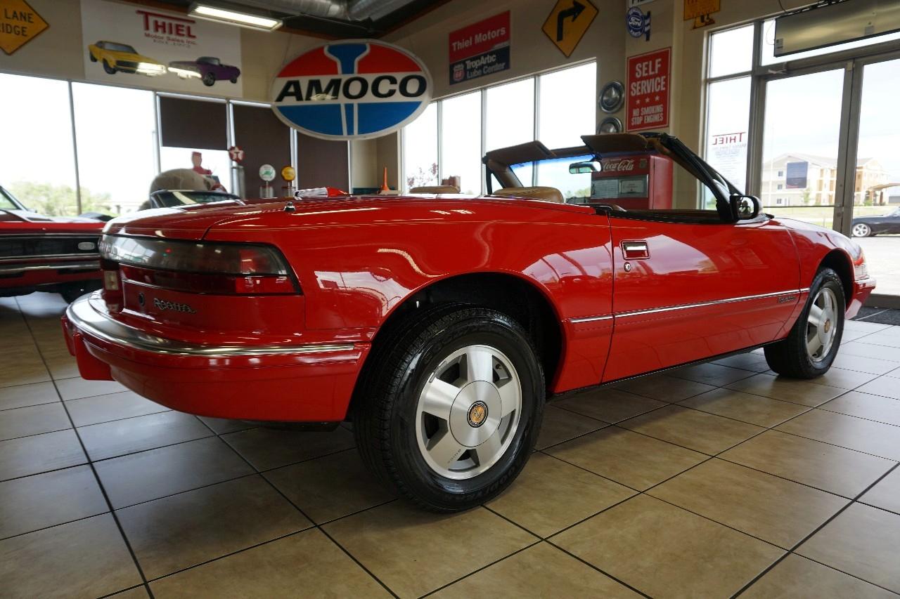 Buick Reatta  1990