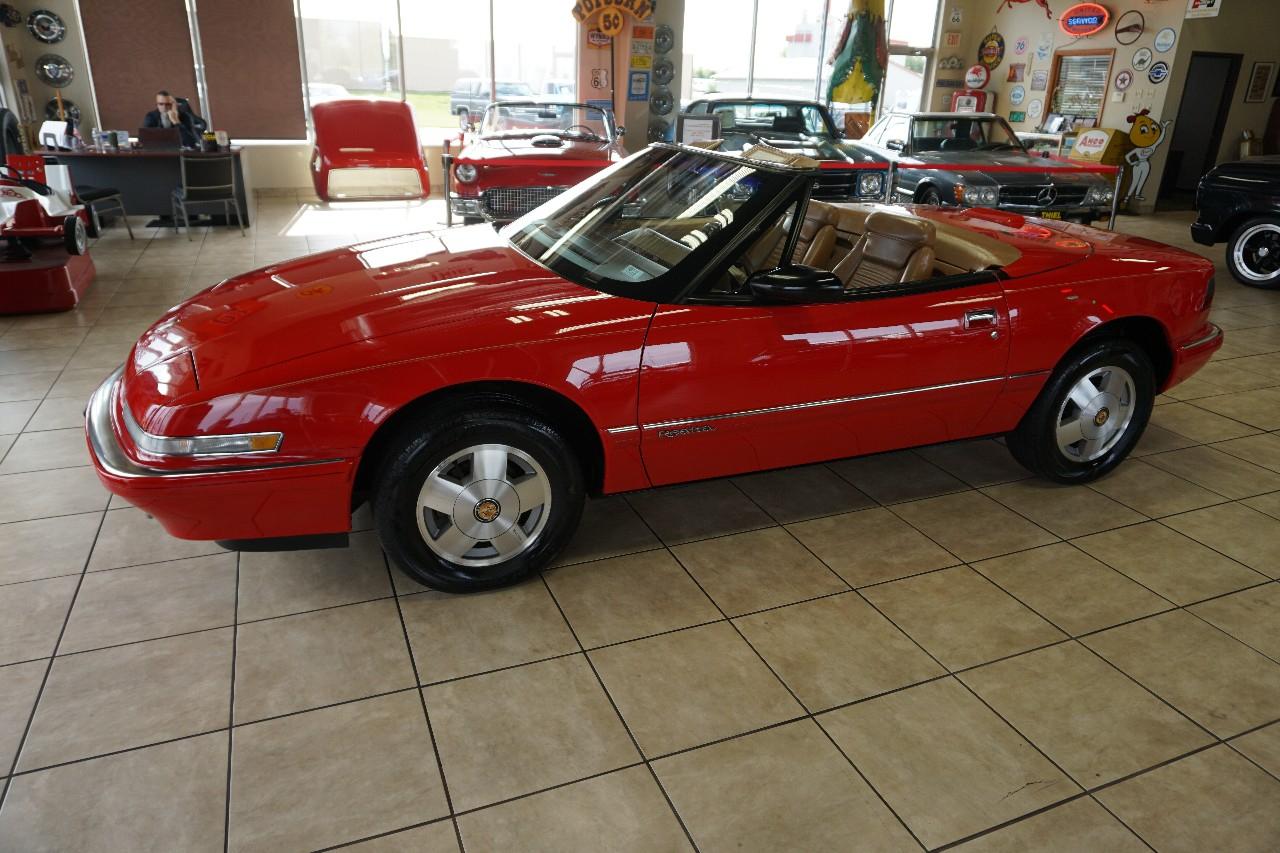 Buick Reatta  1990
