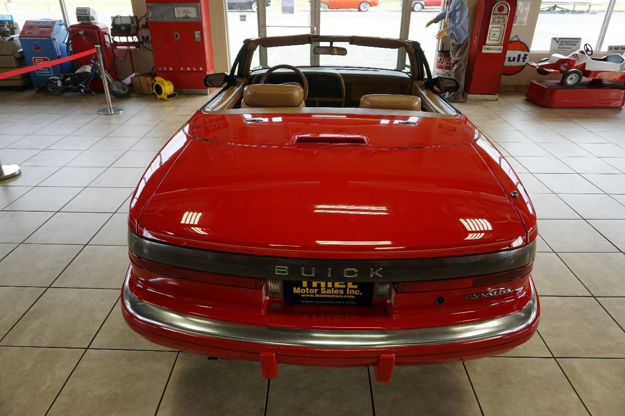 Buick Reatta  1990