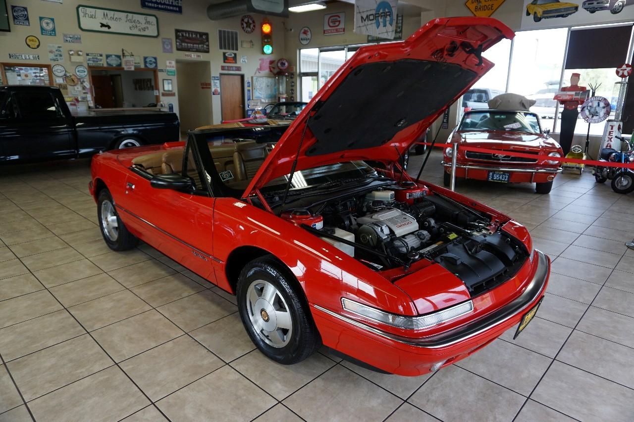 Buick Reatta  1990